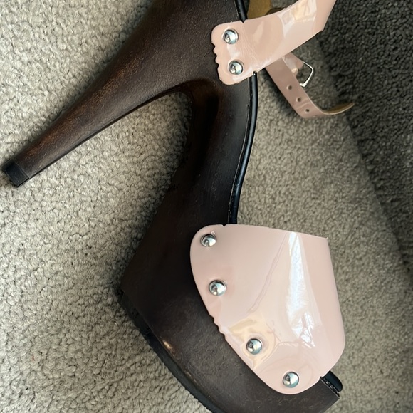 Versace 1969 Doralice Platform Sandals - Picture 12 of 14